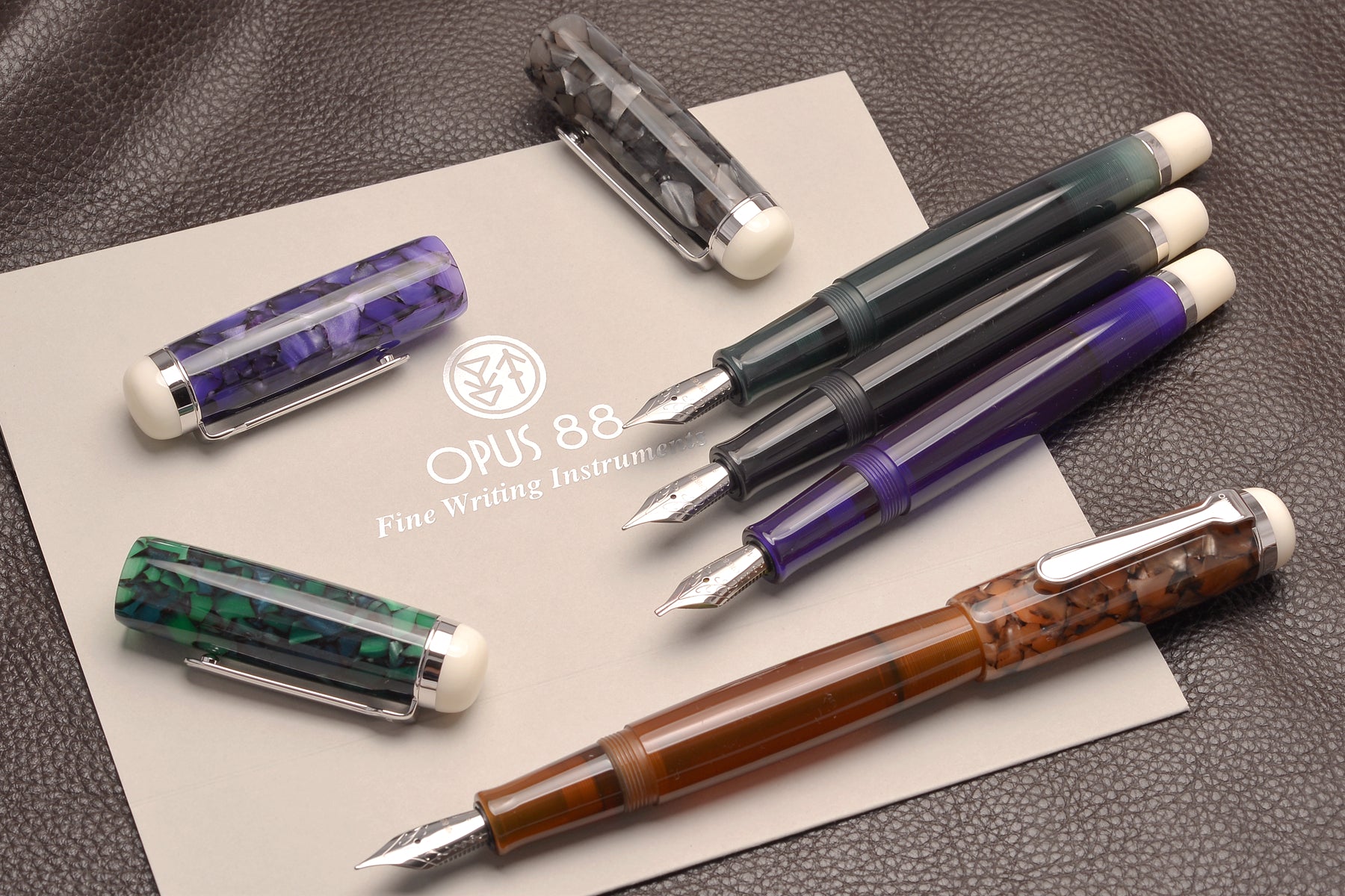 OMAR fountain pen green