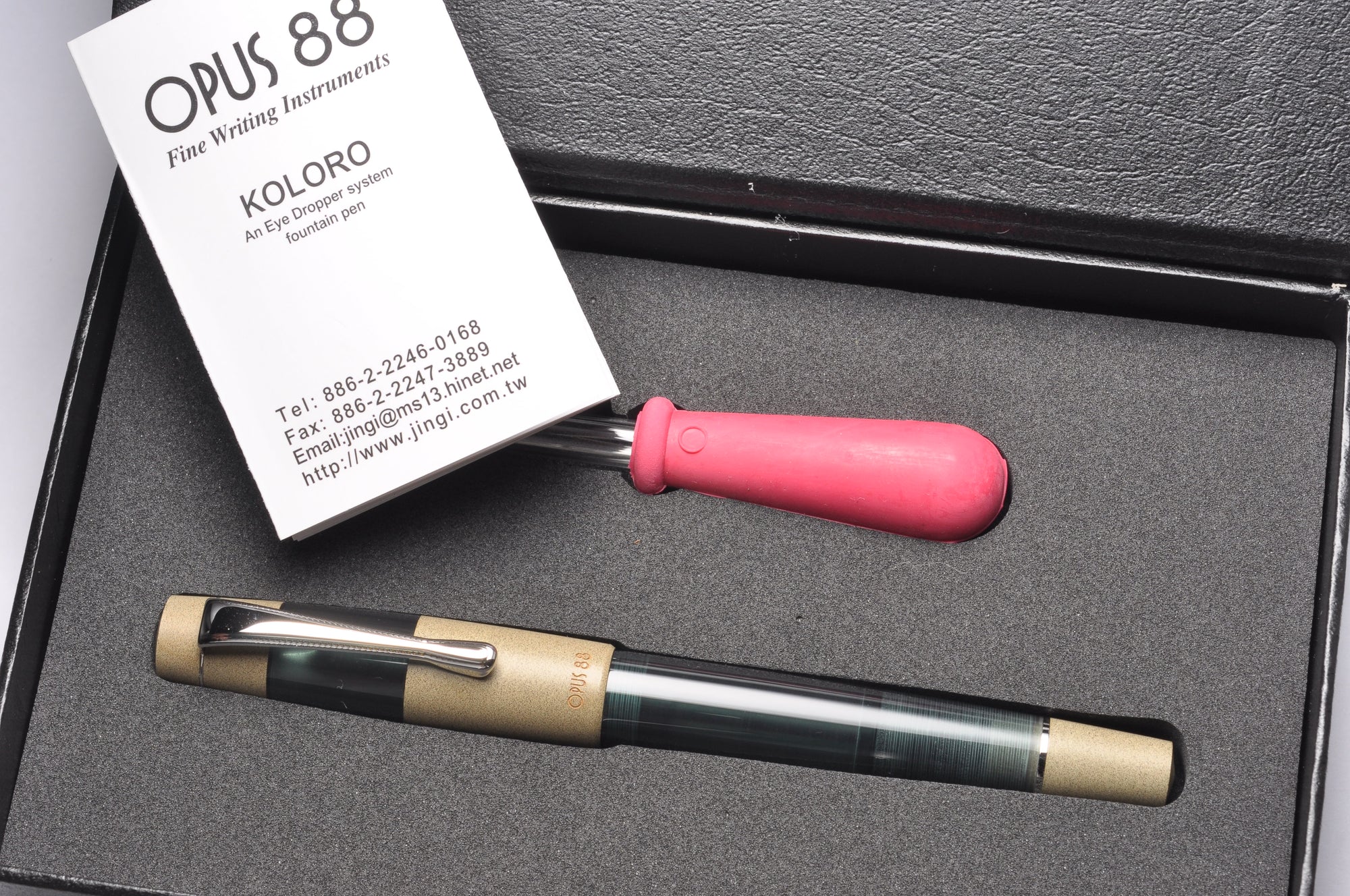 Opus 88 Koloro fountain pen