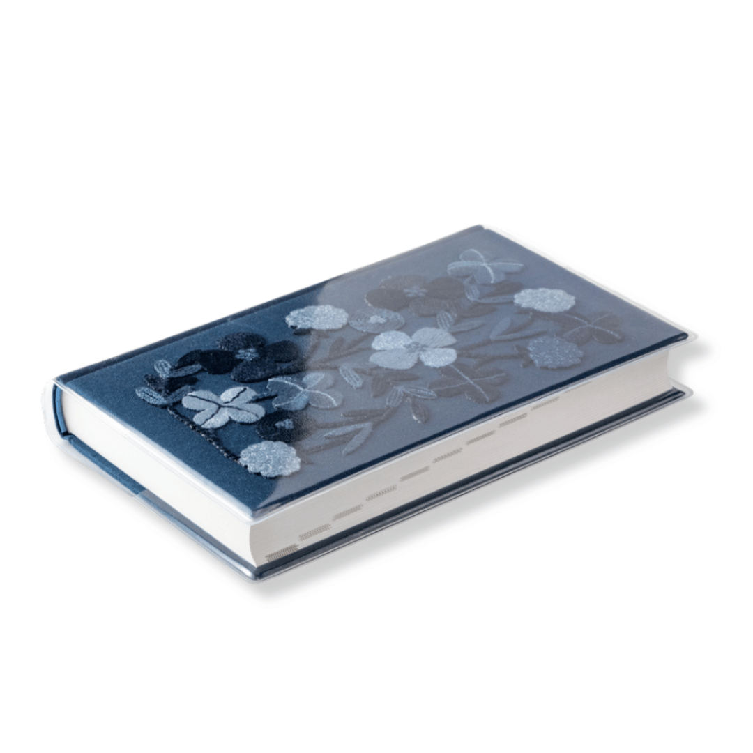 Midori Daily Diary - 5 years embroidered cover