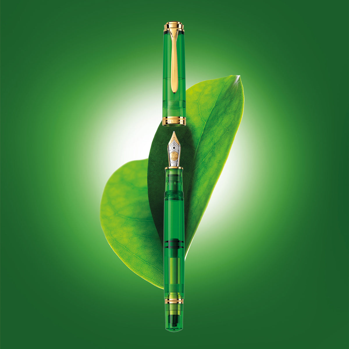 Pelikan Füllhalter Souverän M800 Grün Demonstrator