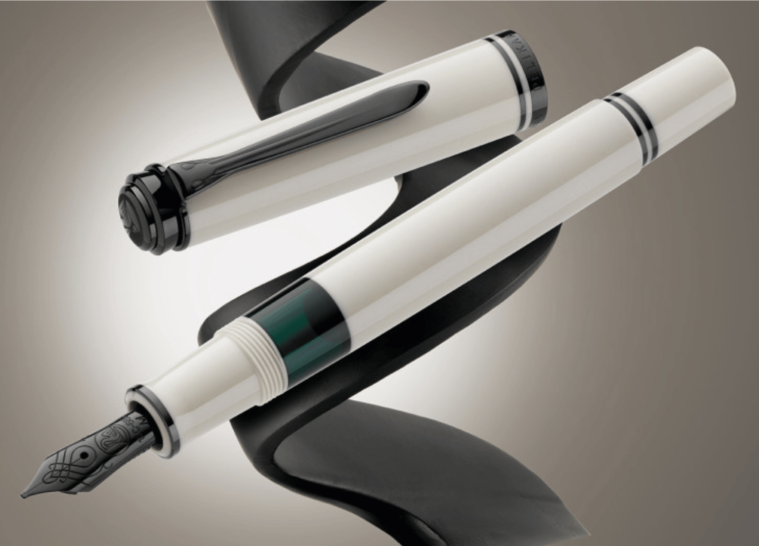 Pelikan fountain pen Souverän M670 Warm Grey