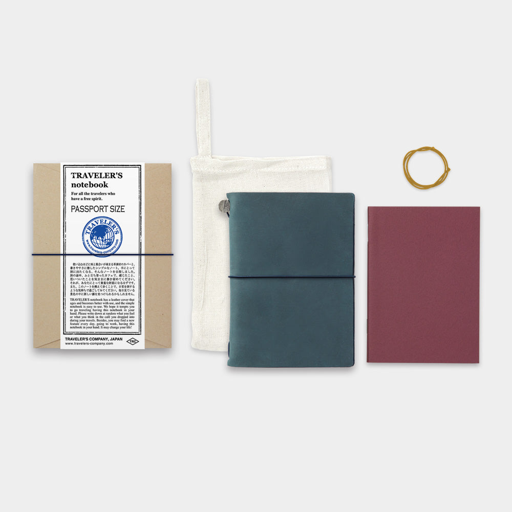 Traveler's Notebook Company - Notebook passport size Blue
