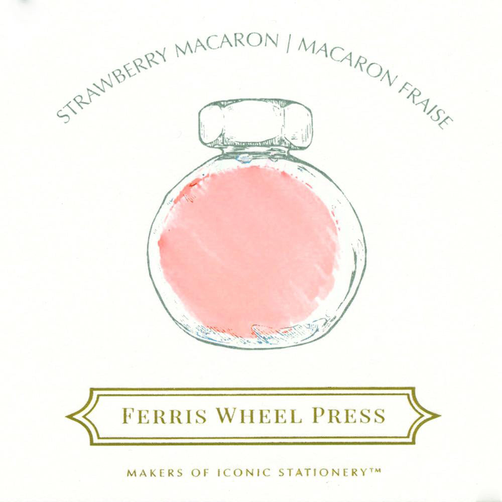 Strawberry Macaron in einem gezeichneten Tintenglas,