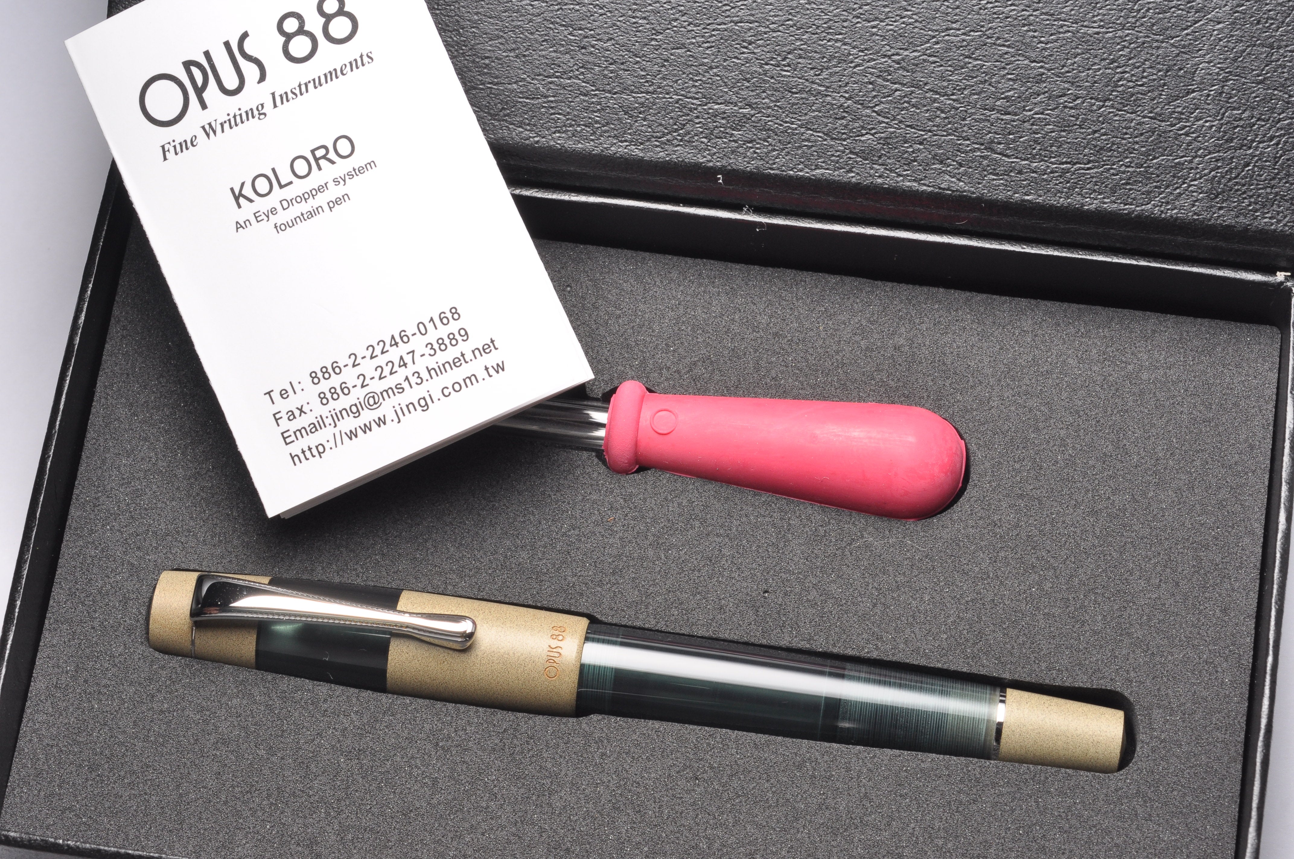 Opus 88 Koloro fountain pen teal