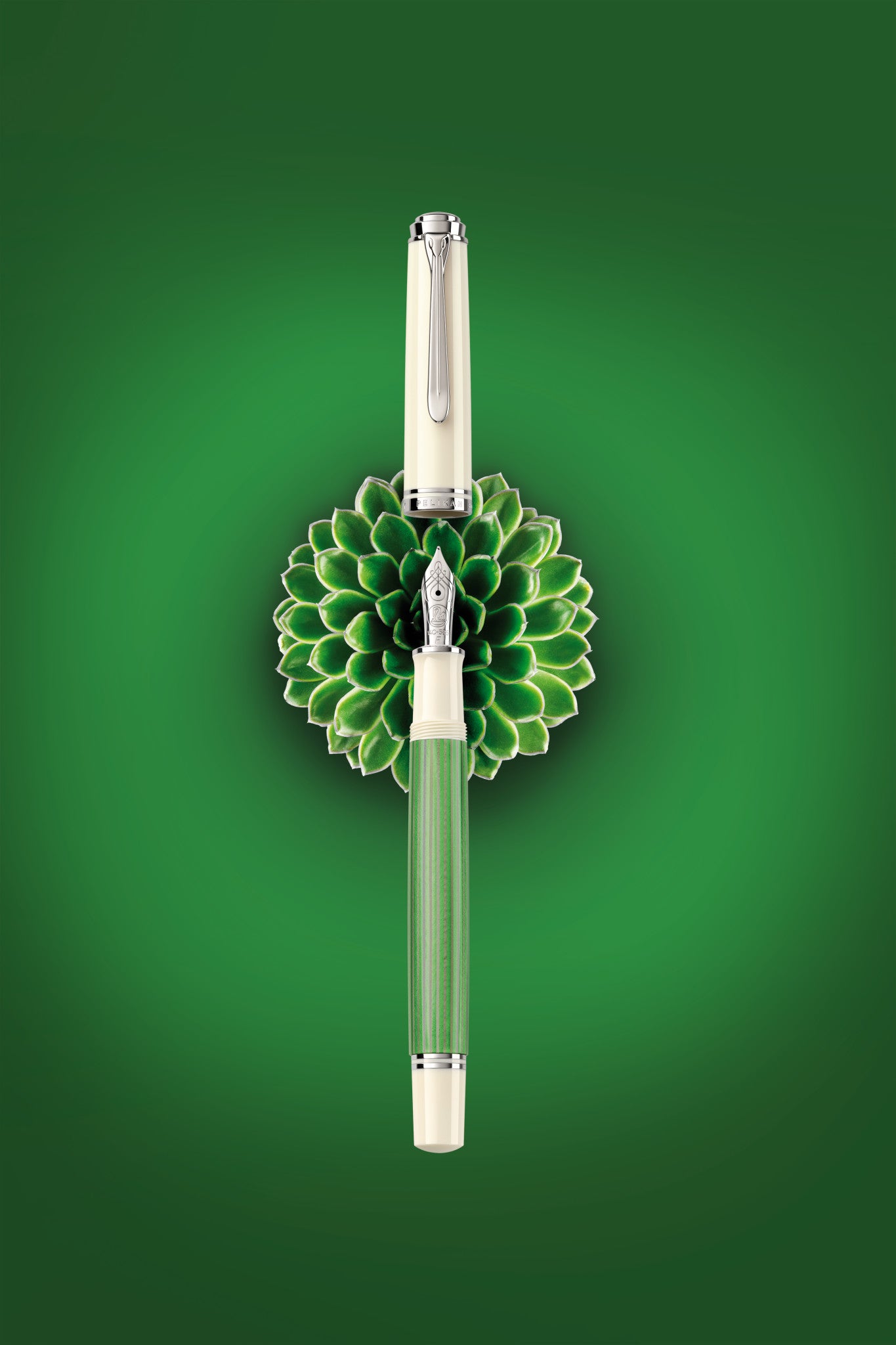 Pelikan M605 fountain pen green-white